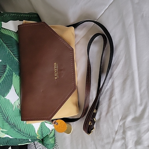 R. RIVERTON "Patton" Saddle Bag - Picture 2 of 6